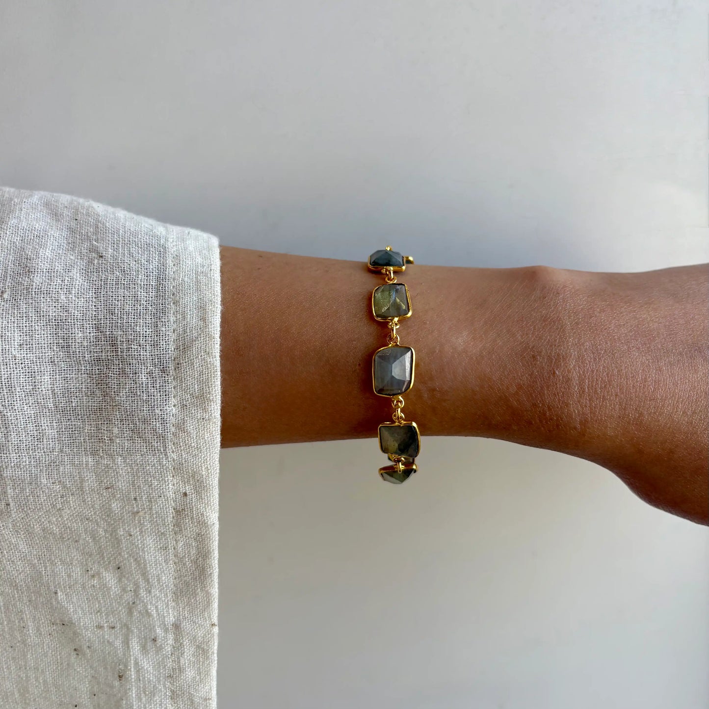 Rati Knots
